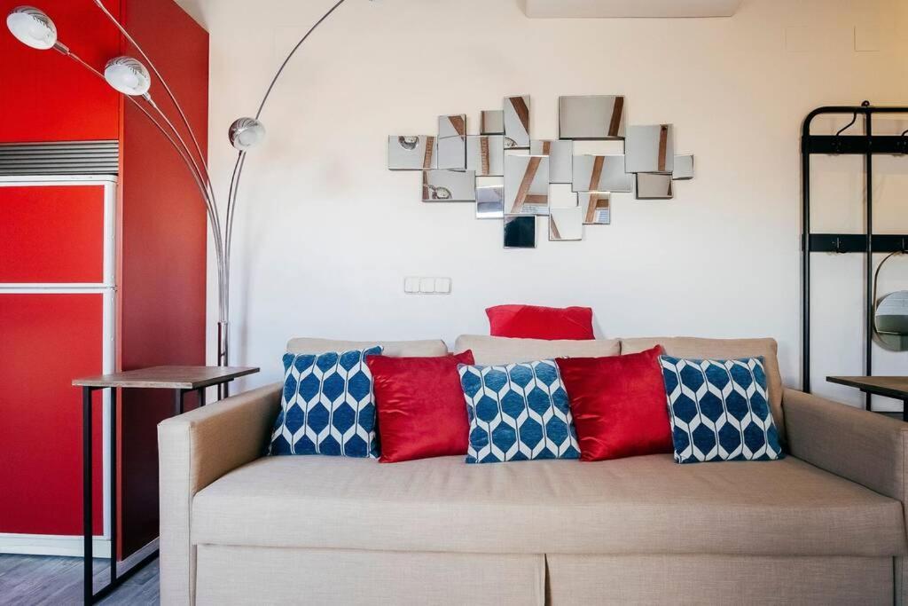Homeabout Calle Mayor Studio مدريد المظهر الخارجي الصورة