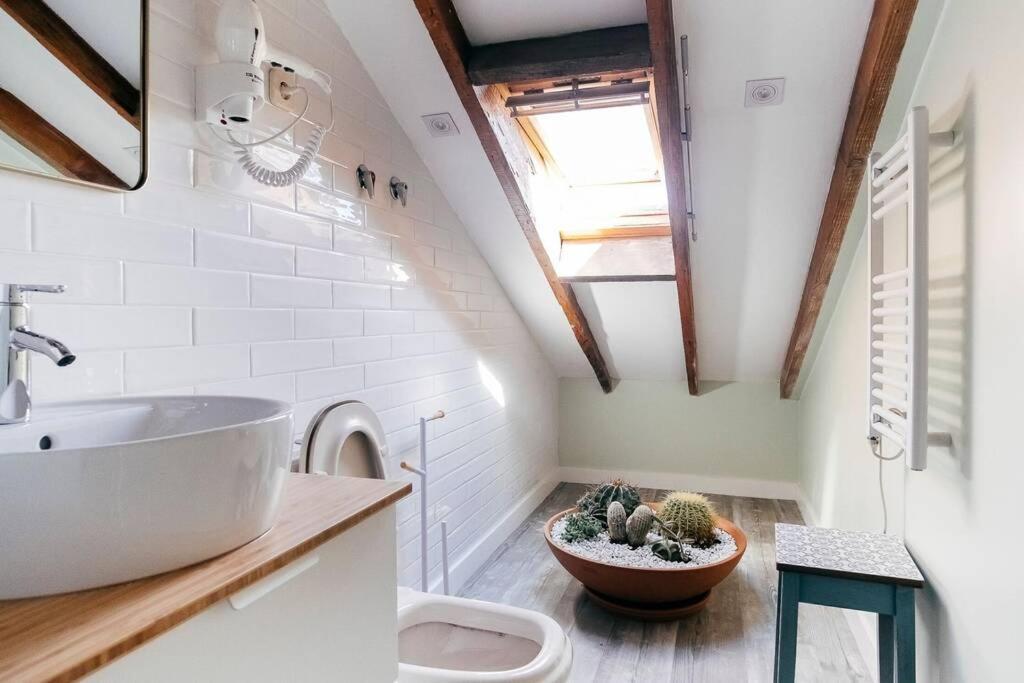 Homeabout Calle Mayor Studio مدريد المظهر الخارجي الصورة